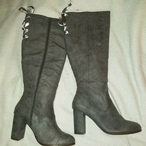 Womans knee high boots